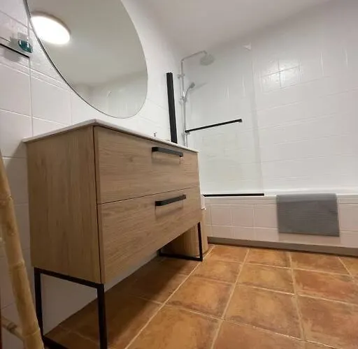 Centro Con Parking 公寓